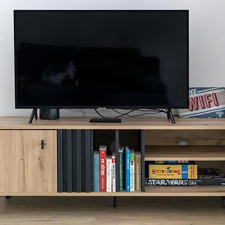 Moko - Moko - 10min Metro - 5min Mswia - 5min Sgh - 2km Wum *